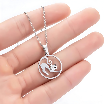 Halskette "Mondkatze" – Stilvoller Schmuck für jede Gelegenheit - Fluffy Adventures Haustiershop 375 Silber Mein Shop Damenschmuck Halskette "Mondkatze" – Stilvoller Schmuck für jede Gelegenheit Damenschmuck Mein Shop 375 Silber Fluffy Adventures Haustiershop