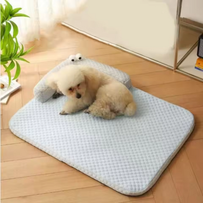 Kühlendes Haustierbett mit Nackenstütze – Sommerkomfort für Hunde und Katzen