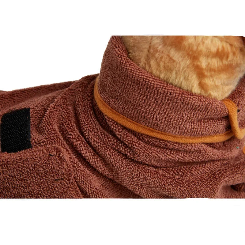 Flauschiger Haustierbademantel – saugstark & bequem für jedes Haustier