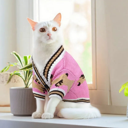 Gestreifter Hundecardigan aus Strick – Warm & Stylisch