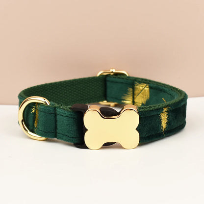 Personalisiertes Samt-Hundehalsband mit Gravur & Stil