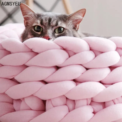 Ultra-Weiches Handgewebtes Haustierbett – Rund, Waschbar & Ganzjährig 🐾