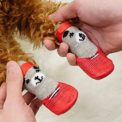 Warme Haustiersocken für Hunde und Katzen – rutschfest und sauber