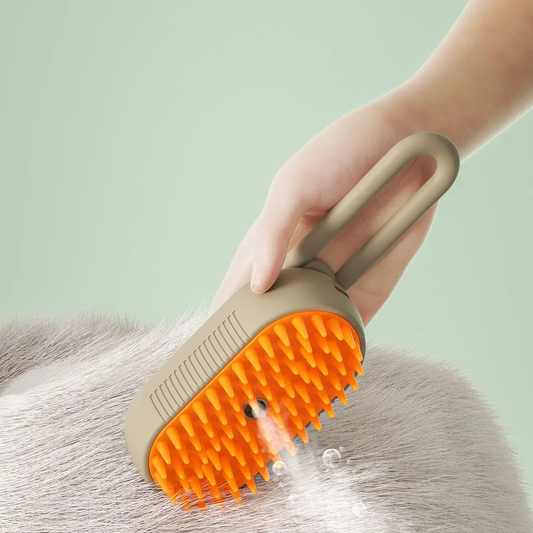 Elektrischer Fellpflegekamm mit Sprühwasserdampf🪮🐱🐶 - Fluffy Adventures Haustiershop Cream 🤎 Mein Shop Tierpflege Elektrischer Fellpflegekamm mit Sprühwasserdampf🪮🐱🐶 Tierpflege Mein Shop Cream 🤎 Fluffy Adventures Haustiershop