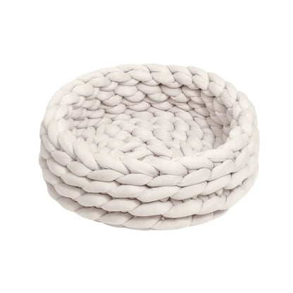 Ultra-Weiches Handgewebtes Haustierbett – Rund, Waschbar & Ganzjährig 🐾