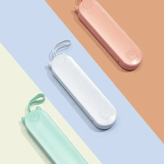 Faltbarer Fellkamm für sanfte Tierpflege