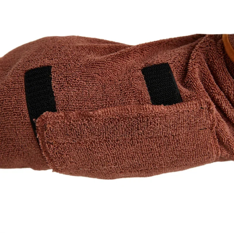 Flauschiger Haustierbademantel – saugstark & bequem für jedes Haustier