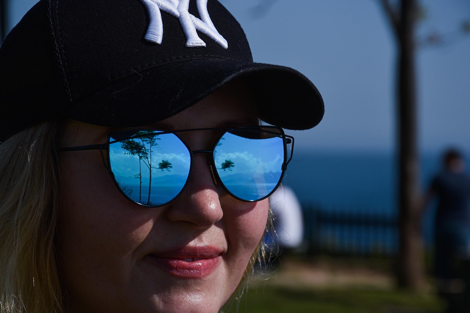 files/tanersoyler-women-4318994_1920.jpg