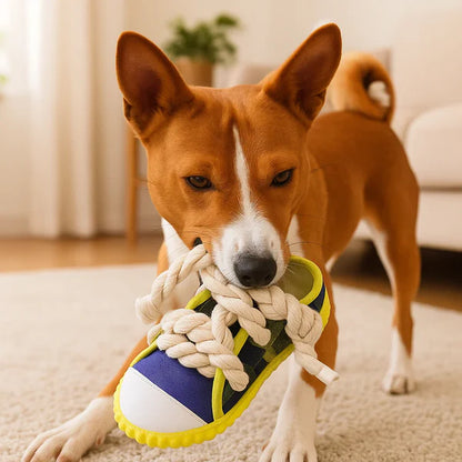 Robustes Hundespielzeug Sneaker mit Seil und Quietschfunktion